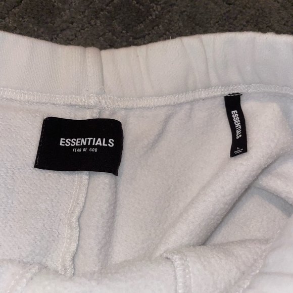 Fear Of God Essentials White Shorts - Picture 3 of 6